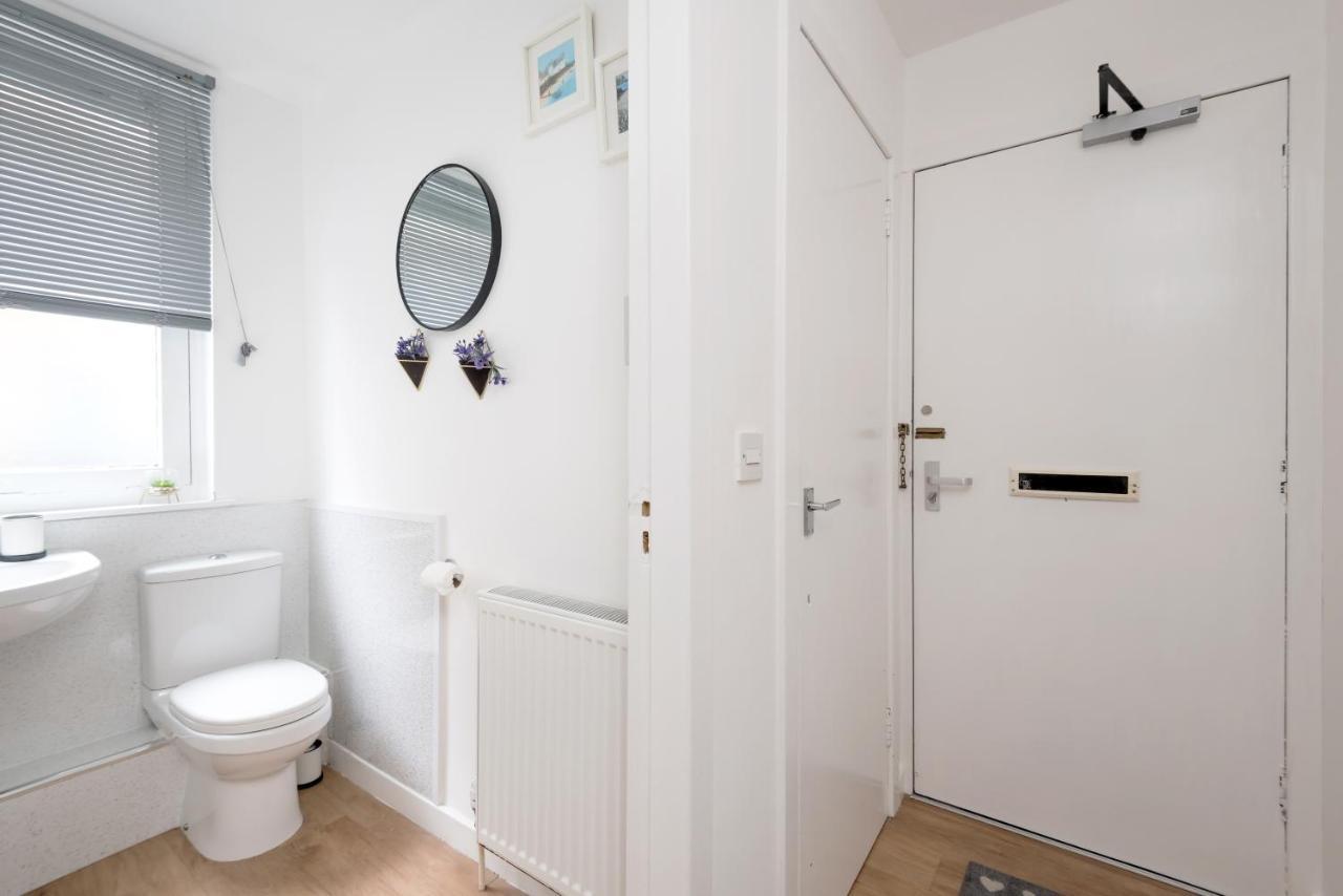 Cosy 1 Bedroom In The West End EDI Eksteriør bilde